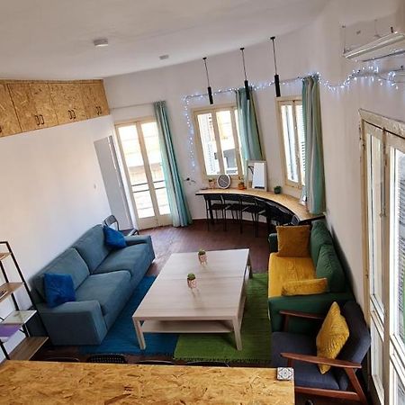 Bee Hostel Paphos מראה חיצוני תמונה