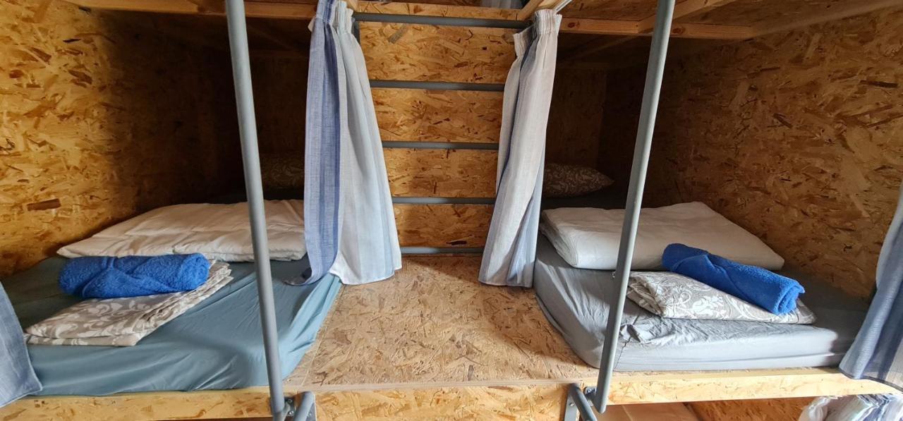 Bee Hostel Paphos מראה חיצוני תמונה